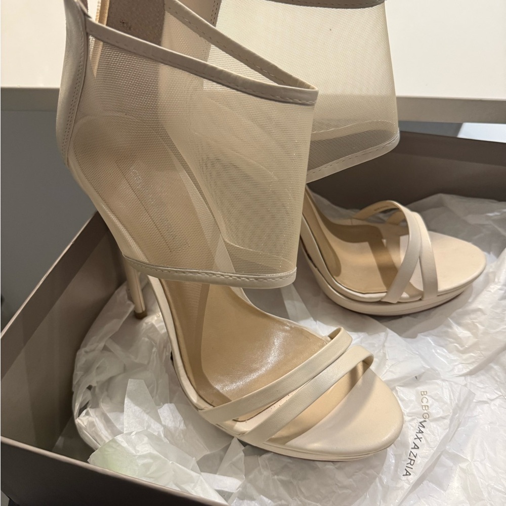 BCBGMaxAzria Women's Beige Mesh Heels